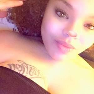 Meet your Posher, Mina